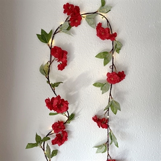 LED lyskæde med røde blomster og blade - 1,8 m 20 lys